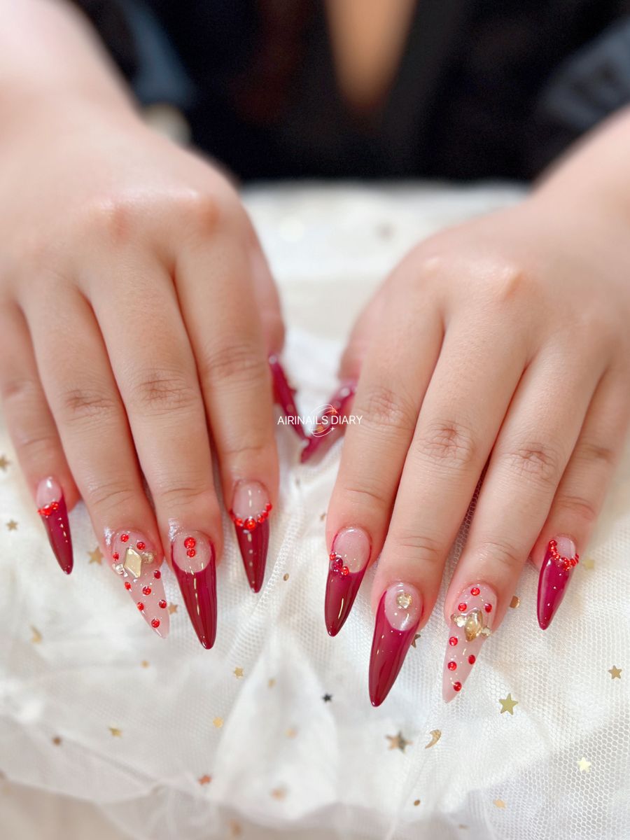 AIRINAILS DIARY - Grand Stiletto Acrylics in Royal Burgundy & Crystal Rim